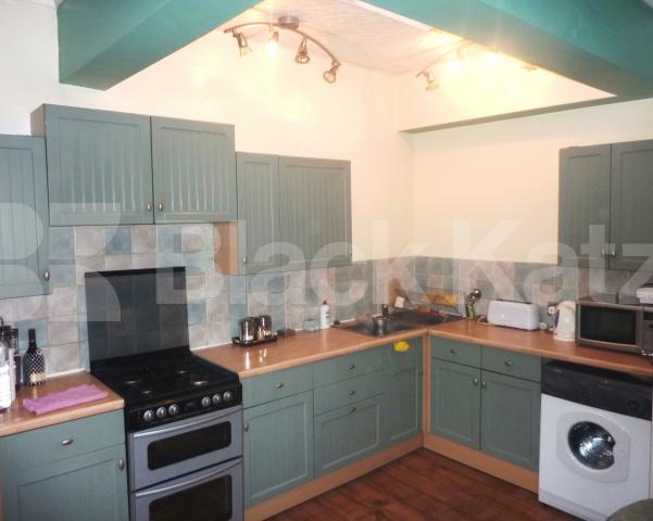 			NEW INSTRUCTION!, 2 Bedroom, 1 bath, 1 reception Flat			 Belmont Street, CHALK FARM